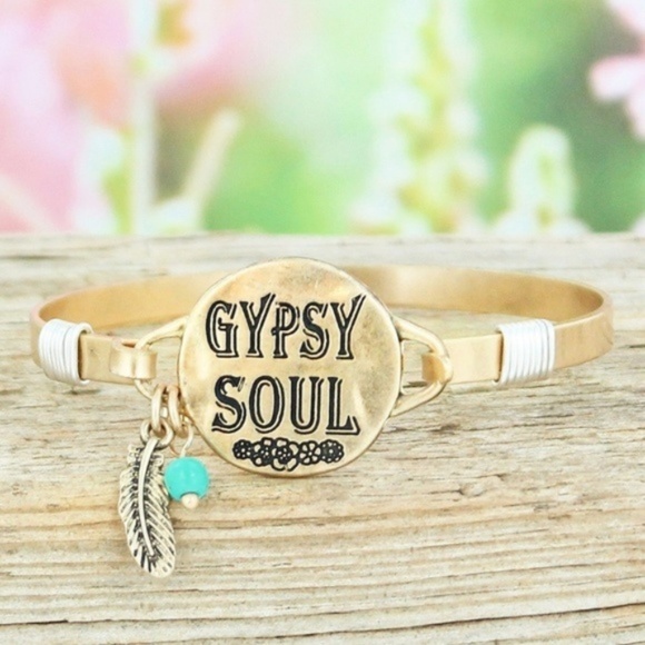 Jewelry - Goldtone 'Gypsy Soul' Bracelet